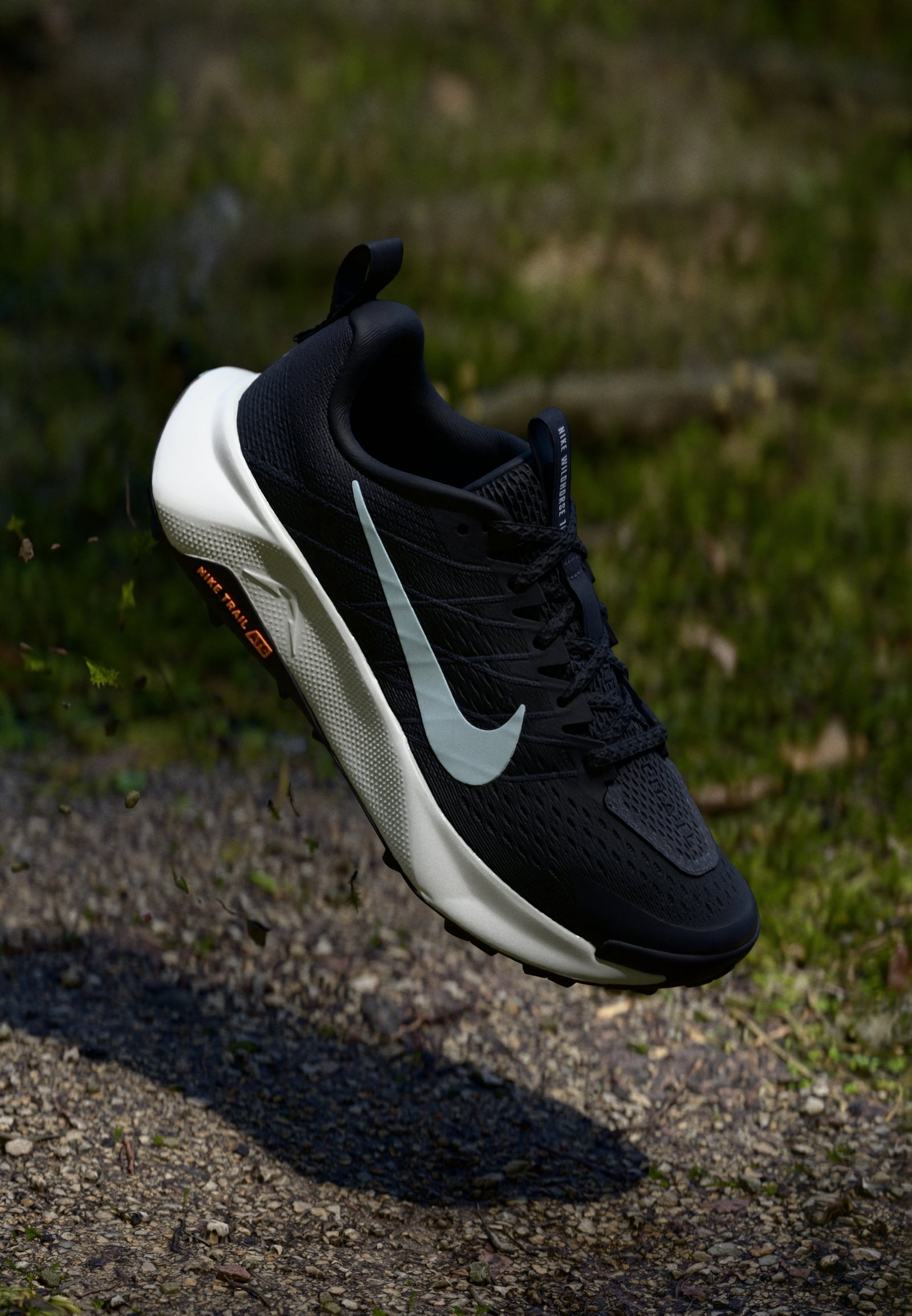 REACTX WILDHORSE 10 - Chaussures de running - black/white/cool grey/anthracite/total orange