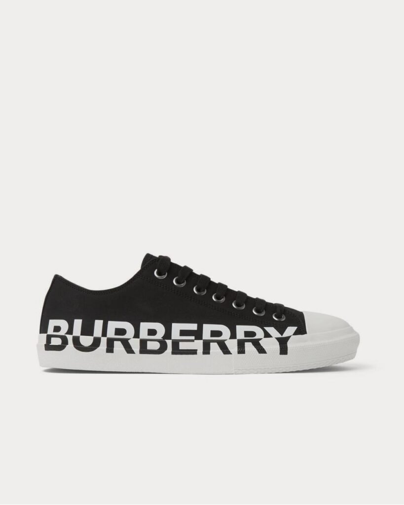 Baskets basses noires en gabardine de coton bicolore à imprimé logo Burberry et finitions en caoutchouc
