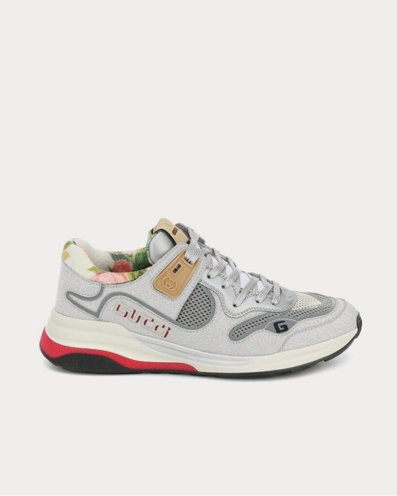 Baskets basses en maille Gucci Ultrapace gris clair