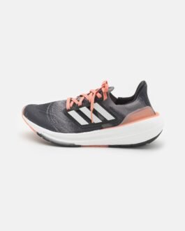 ULTRABOOST - Chaussures de running sur route - grey four/crystal white/wonder clay