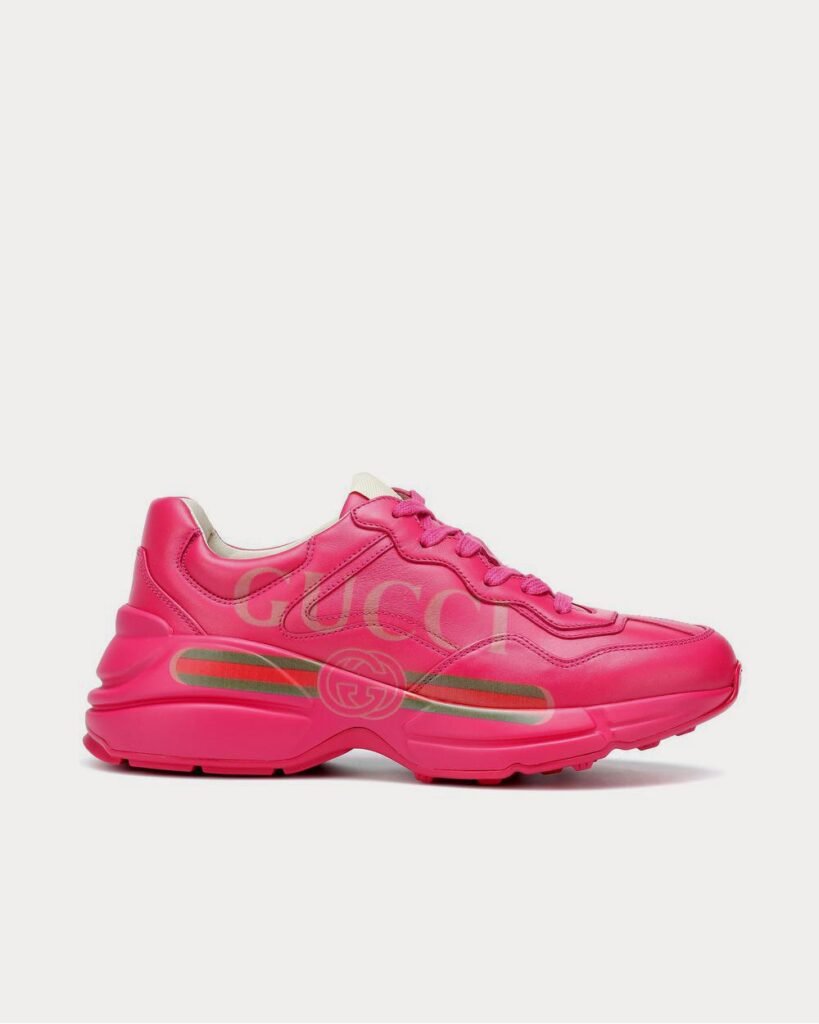 Baskets basses Gucci Rhyton en cuir rose