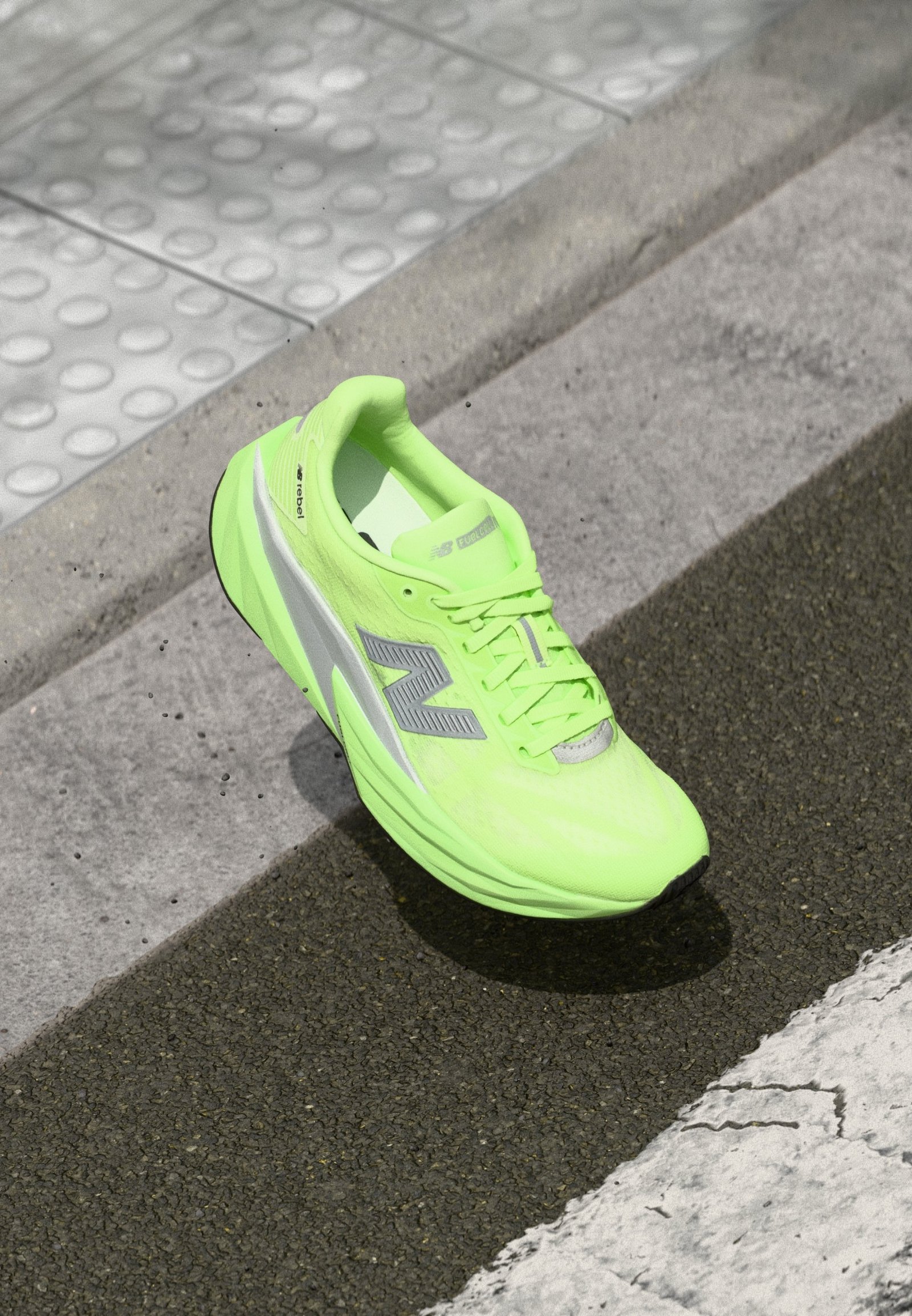 FUELCELL REBEL V5 - Chaussures de running sur route - lab green - lab green
