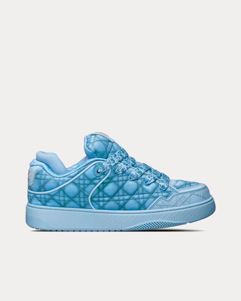 Baskets basses Dior x ERL B9S Skater en satin bleu Kumo Cannage, édition limitée et numérotée