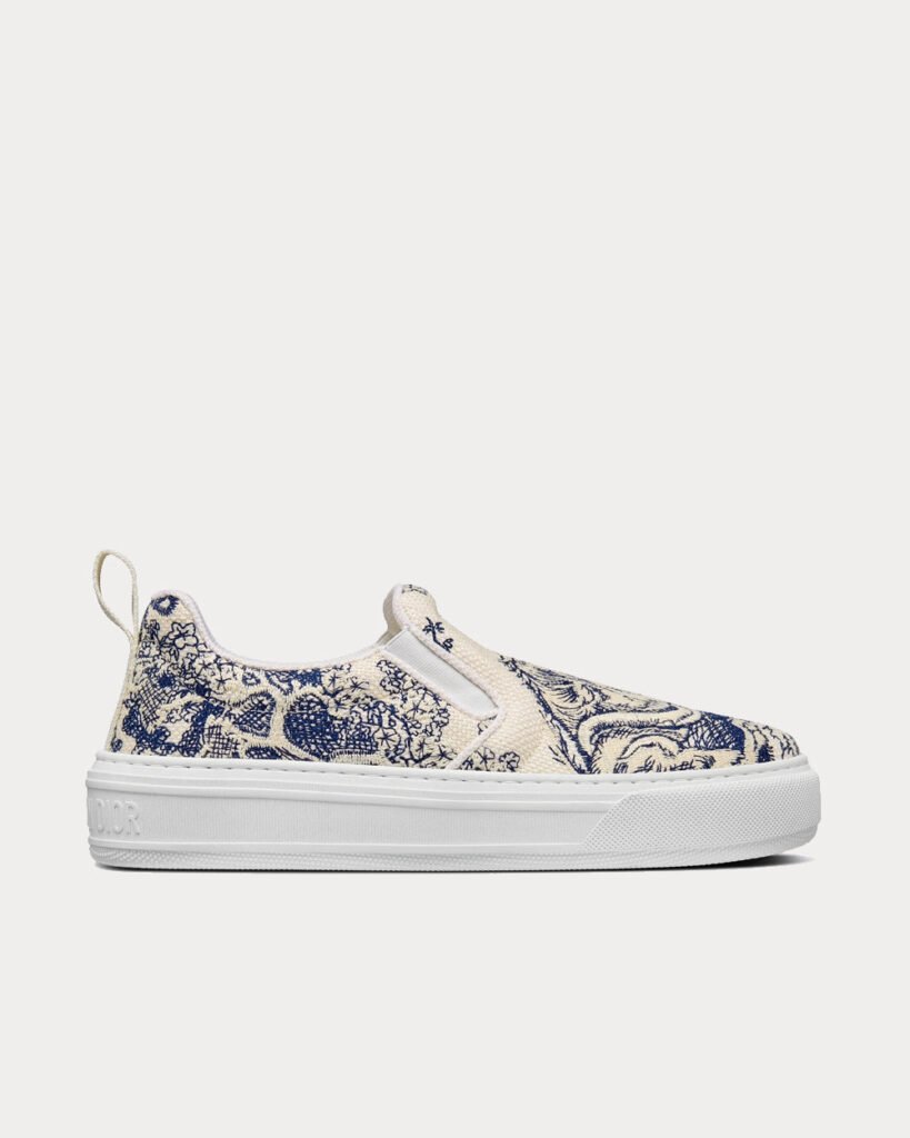 Baskets basses Dior Solar en coton brodé bleu et blanc avec motif Toile de Jouy