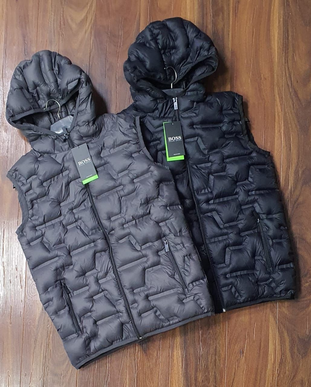 VESTE À MANCHES COUPÉES DE QUALITÉ HAUT DE GAMME