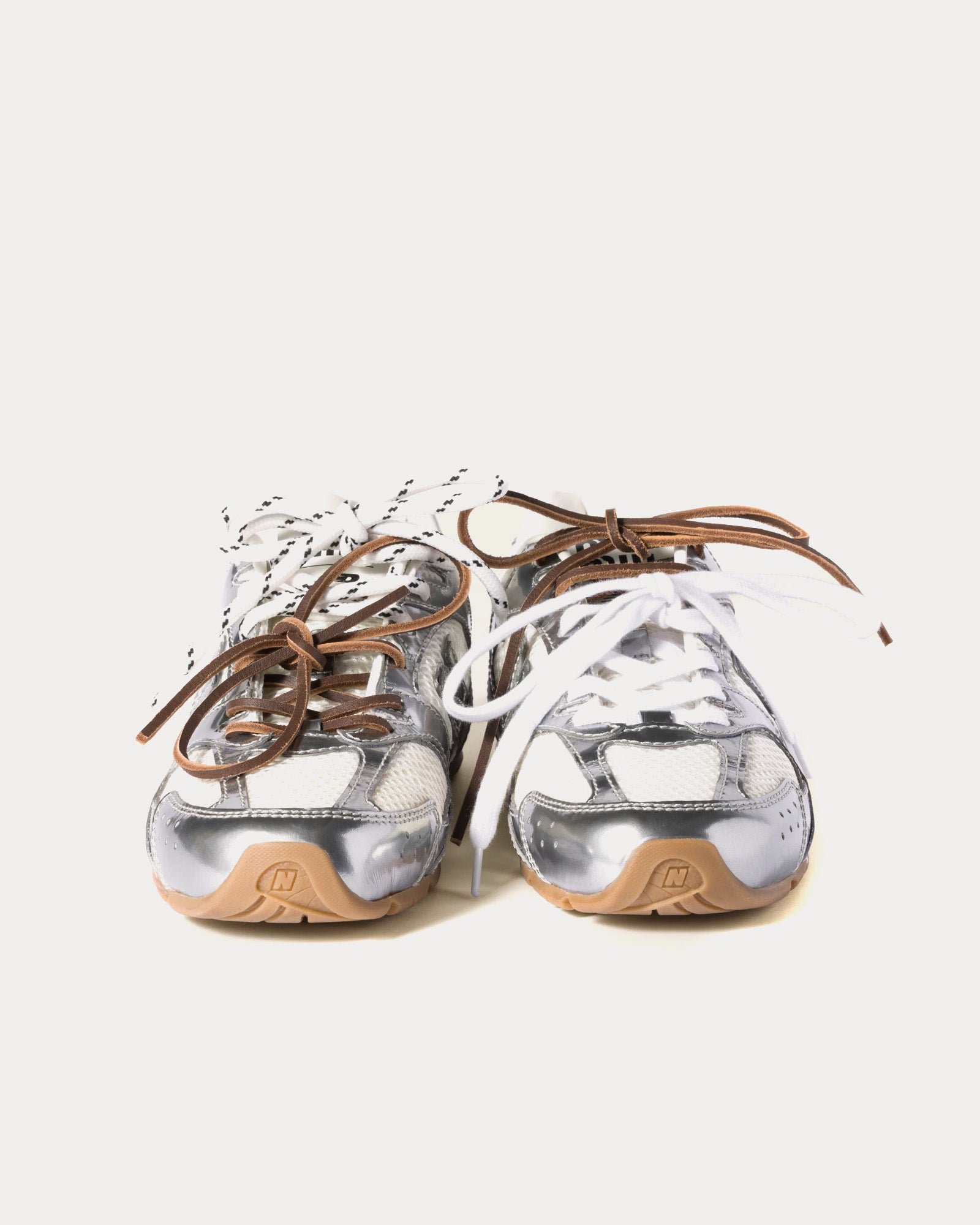 530 SL Metallic cuir & Mesh Silver Sneakers basses – Image 3