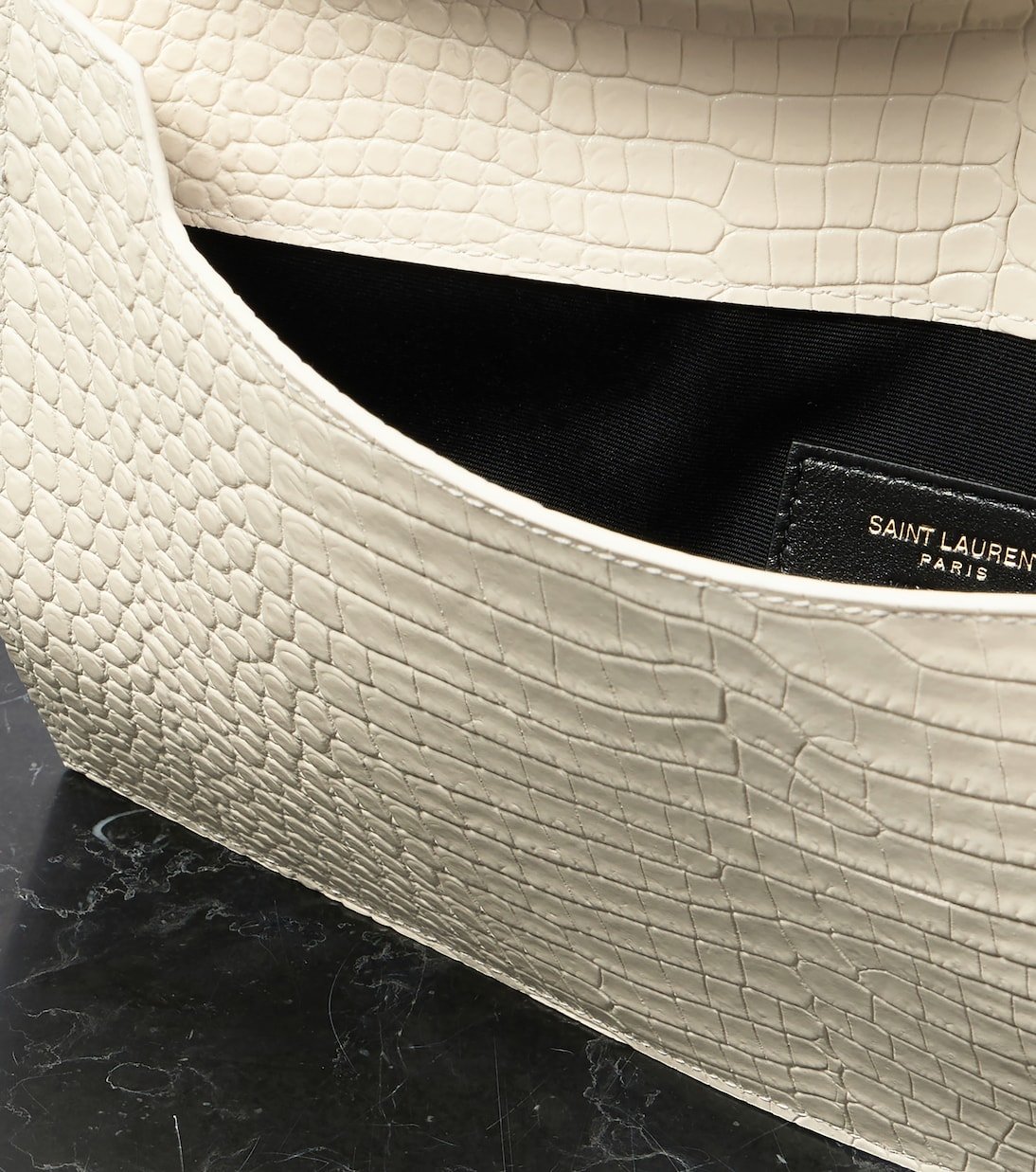 Pochette Uptown en cuir embossé – Image 3