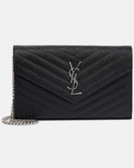 Portefeuille à chaîne Cassandre en cuir matelassé