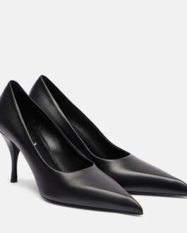 Escarpins Prada en cuir noir, talons aiguilles 8,5 cm, élégance italienne