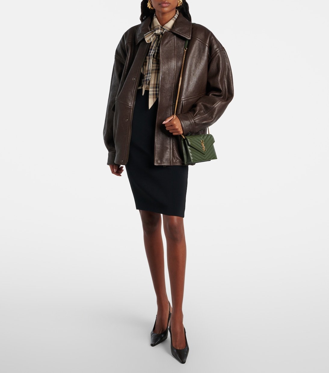 Portefeuille à chaîne Cassandre Envelope en cuir – Image 5