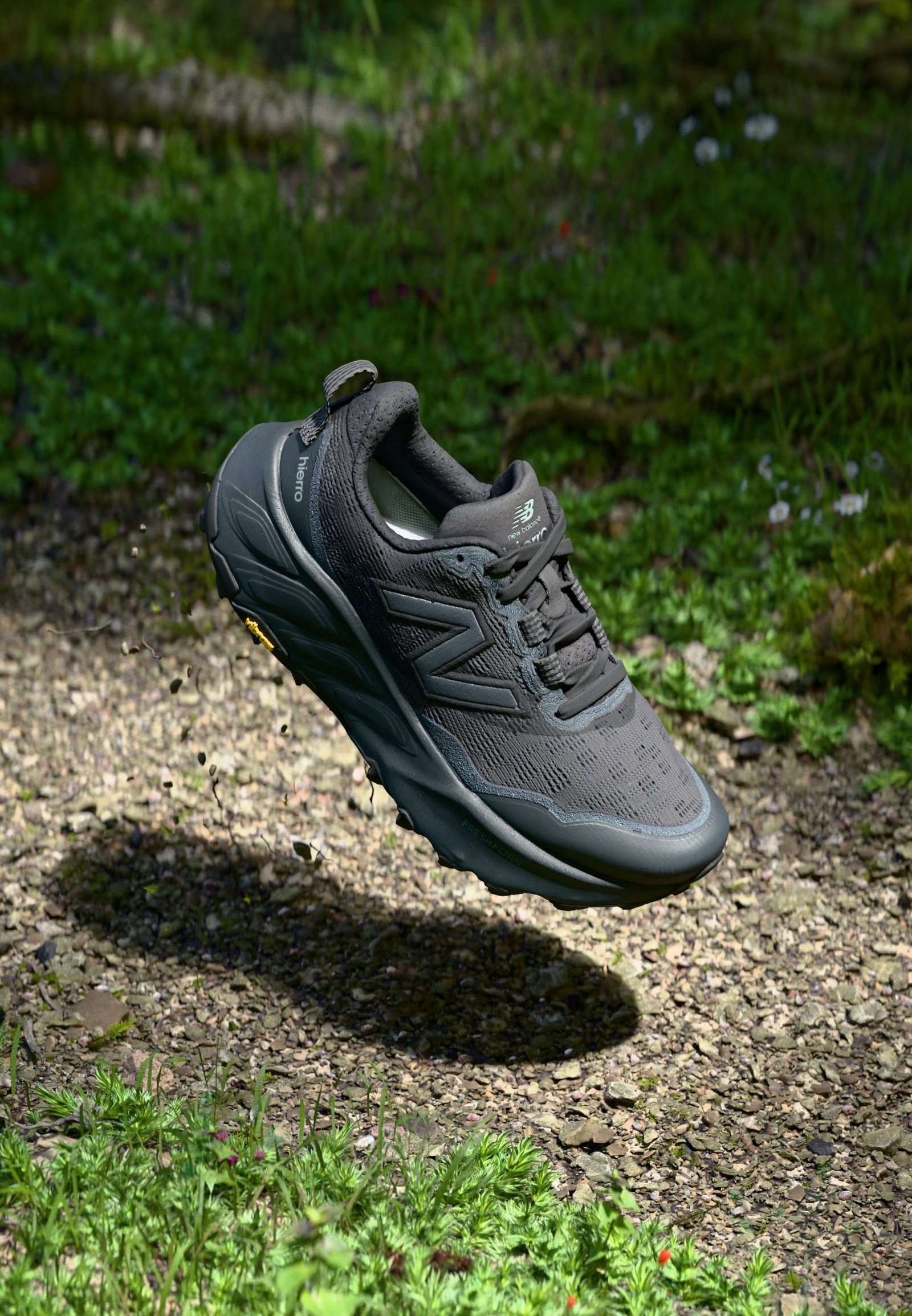 FRESH FOAM X HIERRO V9 - Chaussures de running - black - black