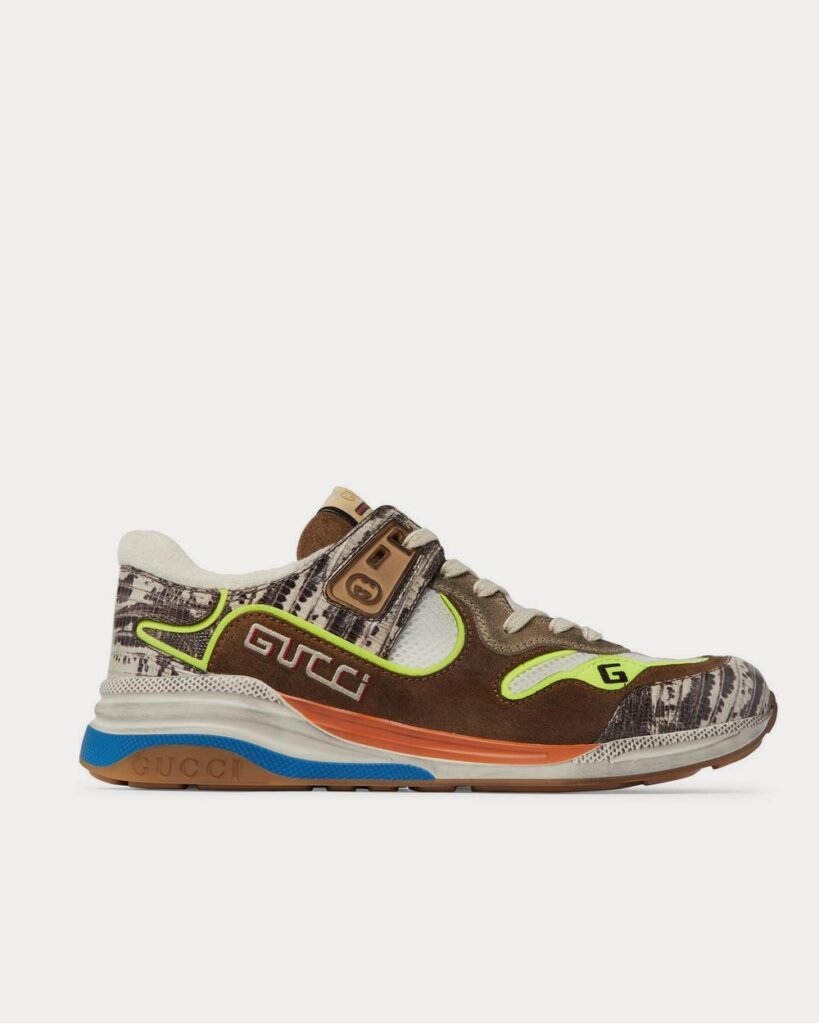 Baskets basses Gucci Ultrapace en daim vieilli