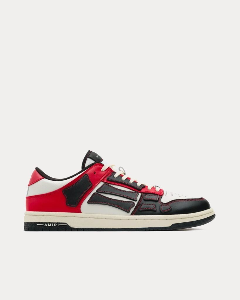 Baskets basses en cuir noir/rouge Skel-Top