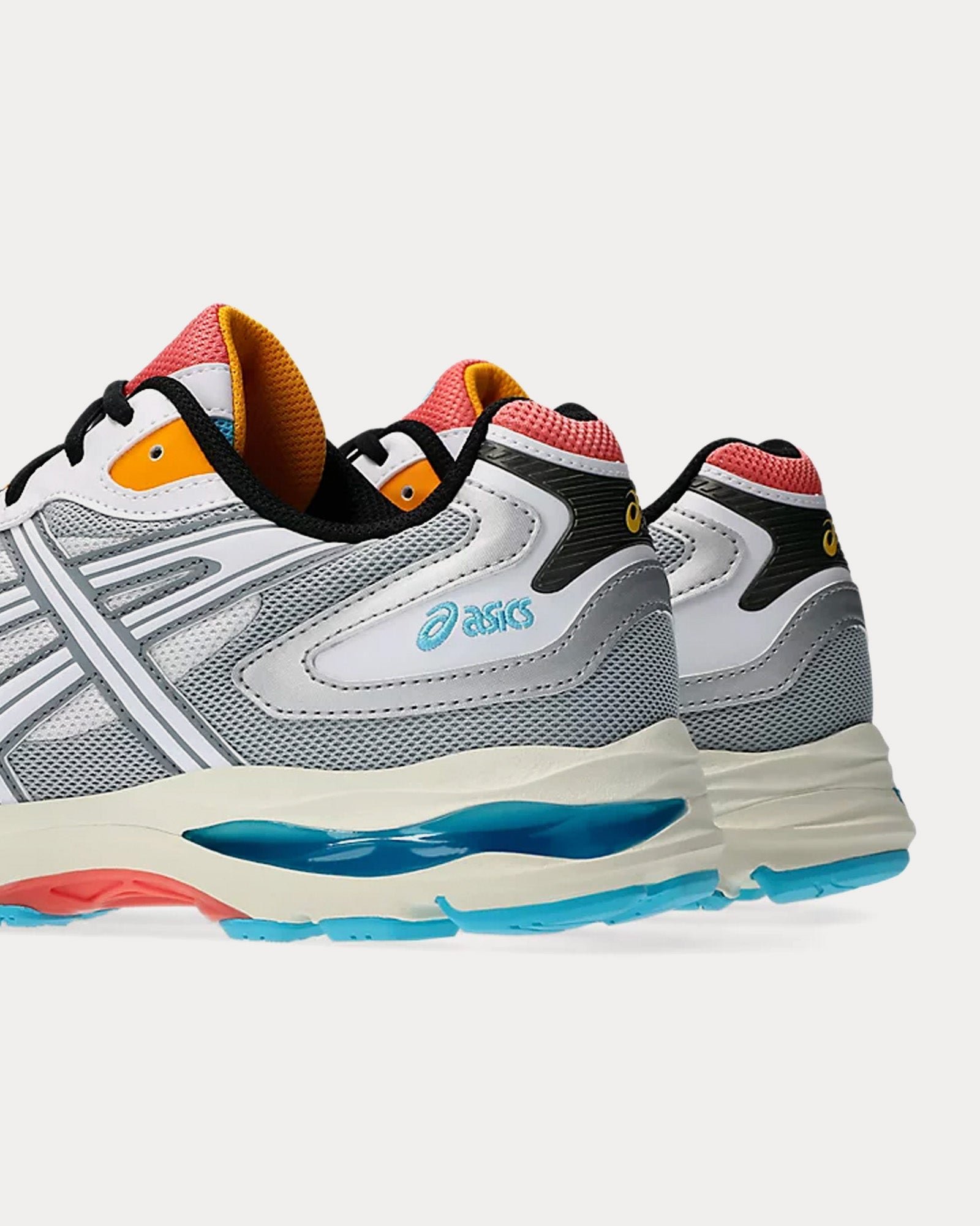 AsicsGel-K1011 White / Pure Silver Low Top Sneakers – Image 5