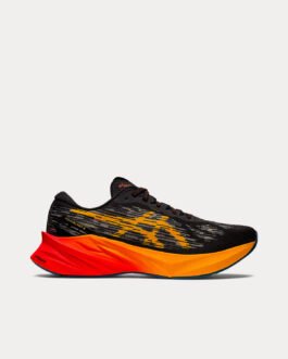 NOVABLAST 3 Black / Amber Running Shoes