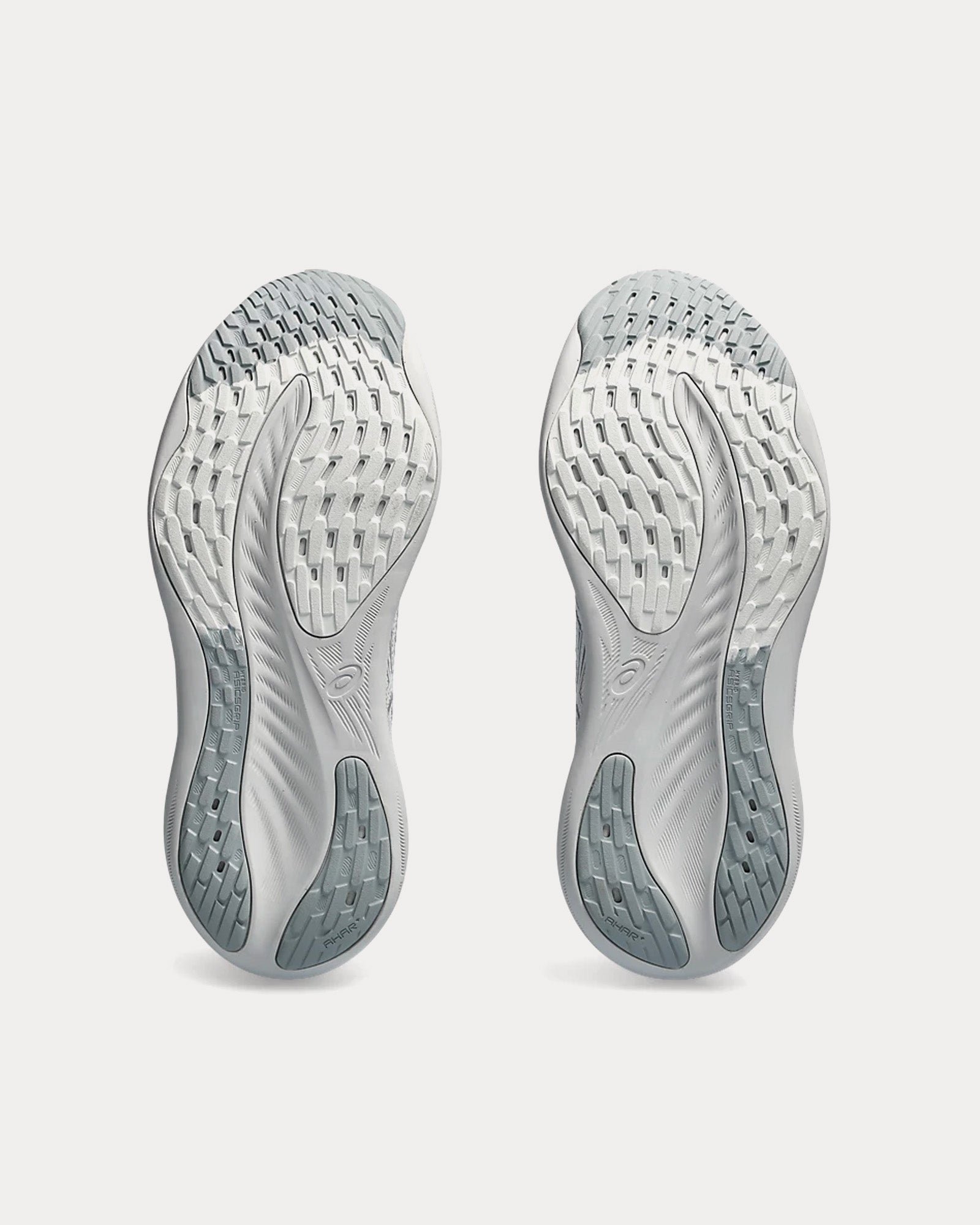 AsicsGel-Nimbus 26 Concrete / Pure Silver Running Shoes – Image 4
