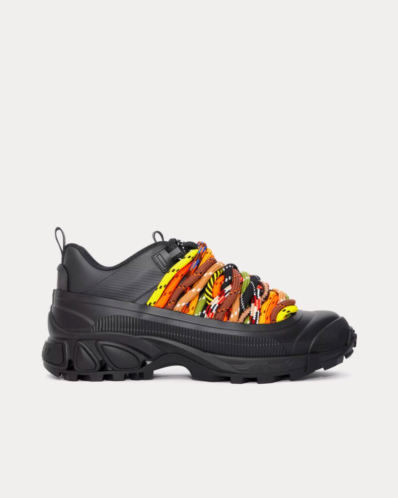 Baskets basses Burberry Arthur en cuir et nylon noir/multicolore
