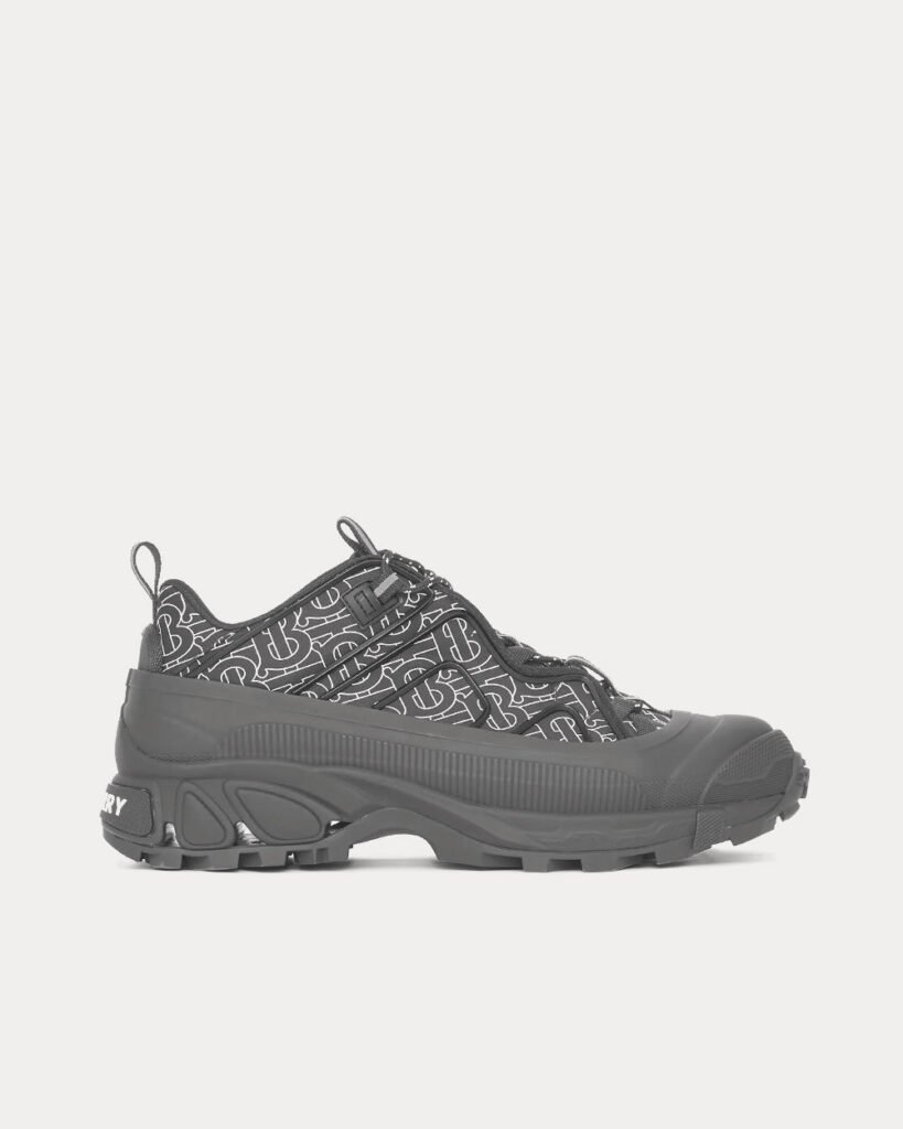 Baskets basses Burberry Arthur en nylon noir à imprimé monogramme