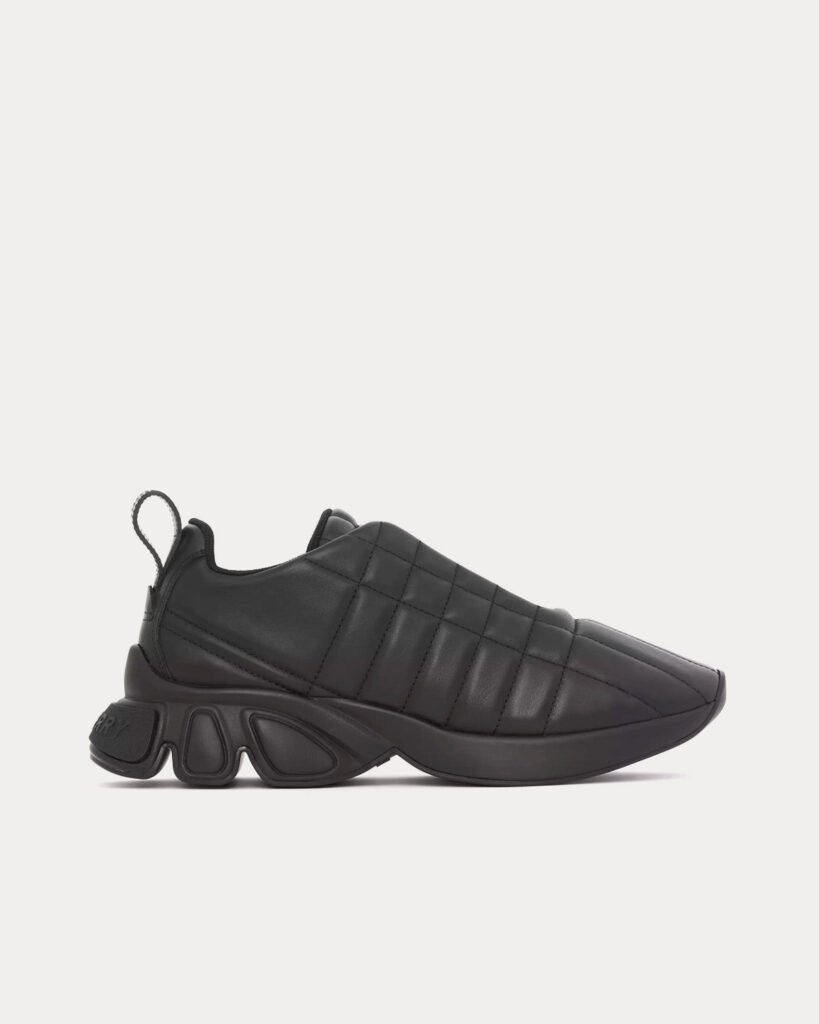 Baskets basses classiques noires en cuir matelassé Burberry
