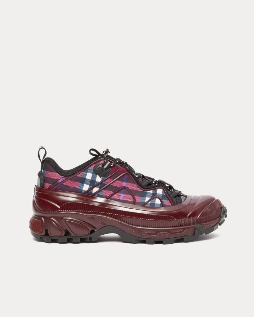 Baskets basses Burberry Arthur Vintage Check bordeaux foncé