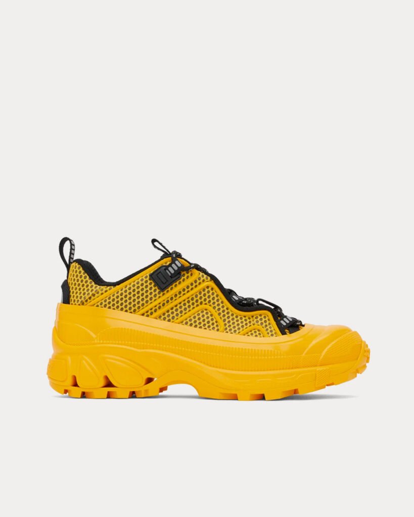 Baskets basses Burberry Arthur Madelina jaunes