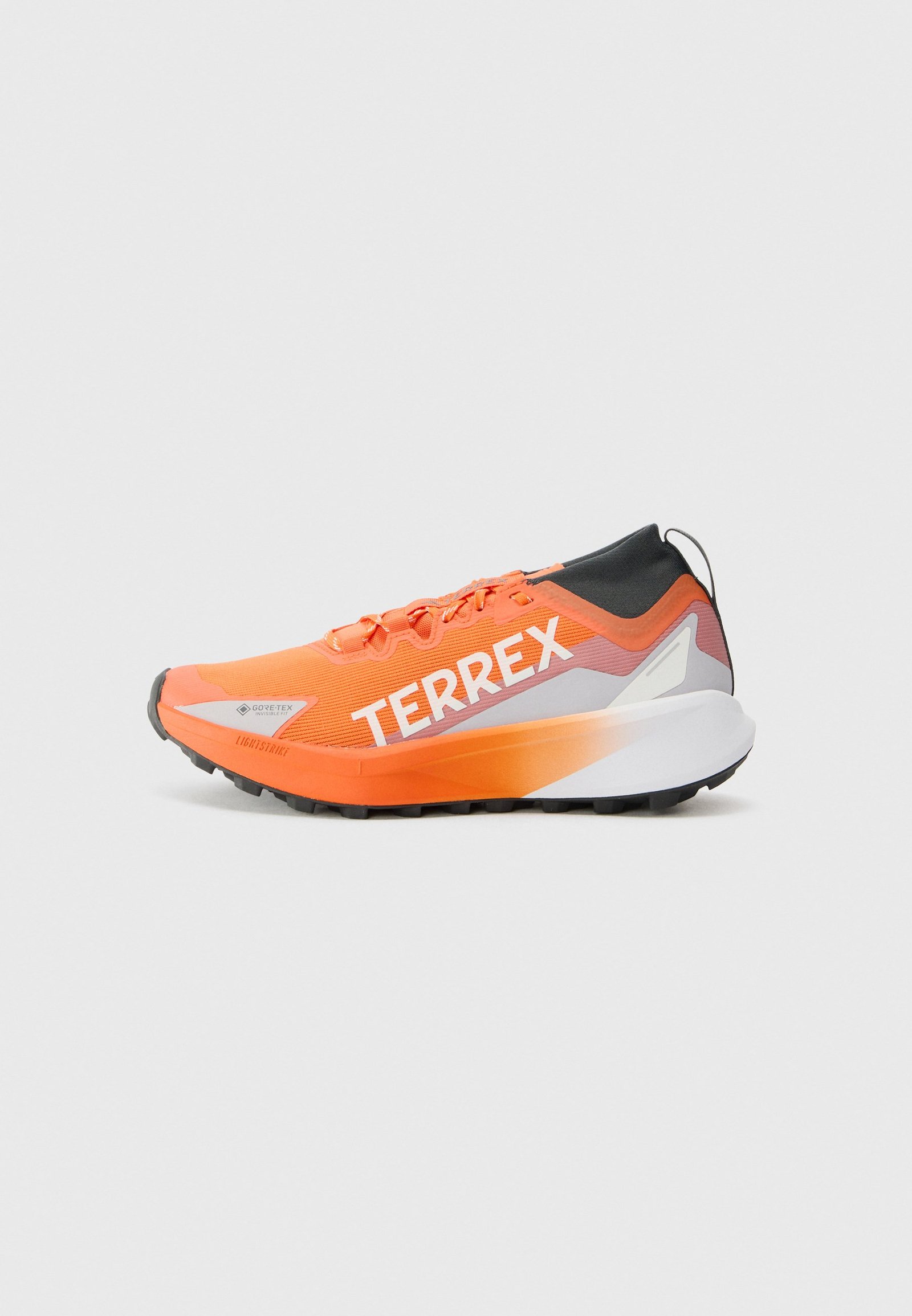 AGRAVIC - Chaussures de running - semi impact orange/ftwr white/carbon