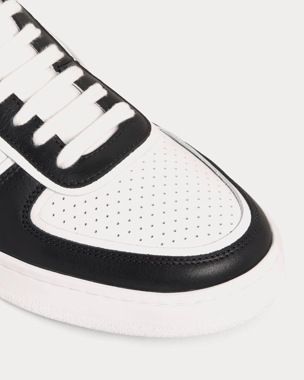 Baskets montantes Céline « Z » CT-01 en cuir de veau noir/blanc optique – Image 4