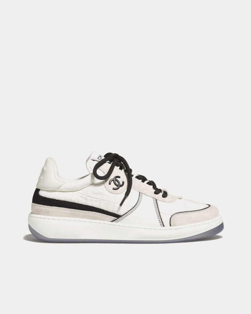 Baskets basses Chanel en tissu
