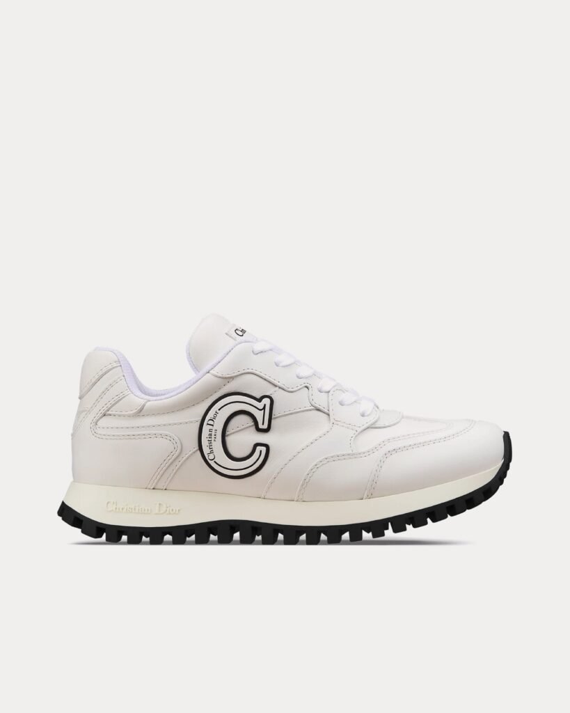 Baskets basses blanches en cuir de veau Dior C'est