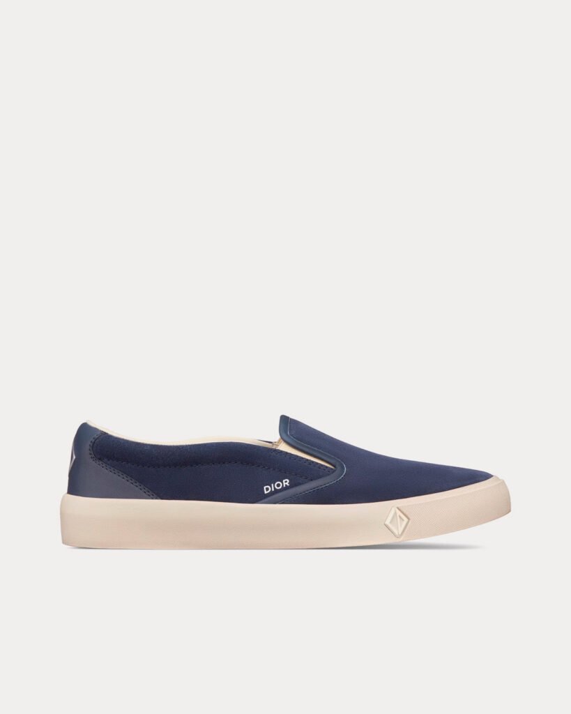 Baskets à enfiler Dior B101 en daim bleu marine et cuir de veau lisse