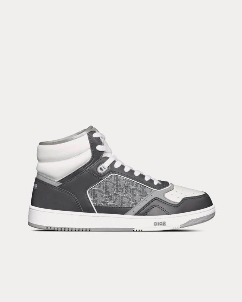 Baskets montantes Dior B27 en cuir de veau lisse gris anthracite et blanc avec jacquard Dior Oblique et fil métallisé ruthénium