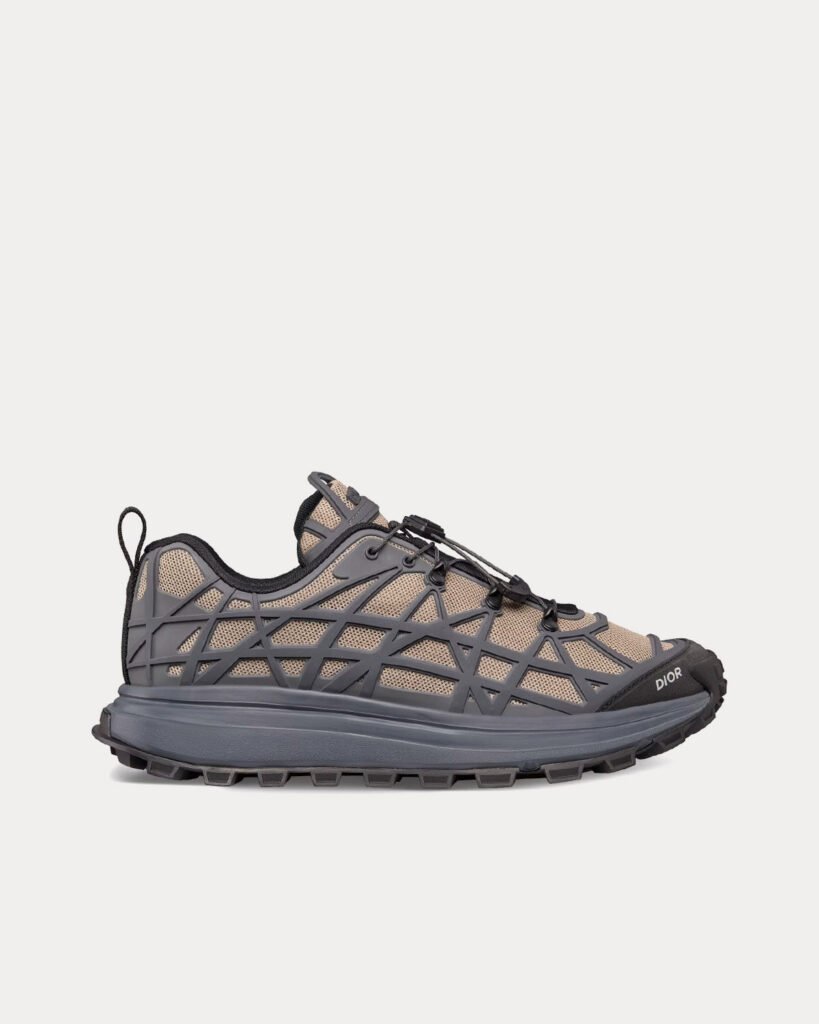 Baskets basses Dior B31 Runner en mesh technique marron et caoutchouc gris foncé avec motif cannage déformé