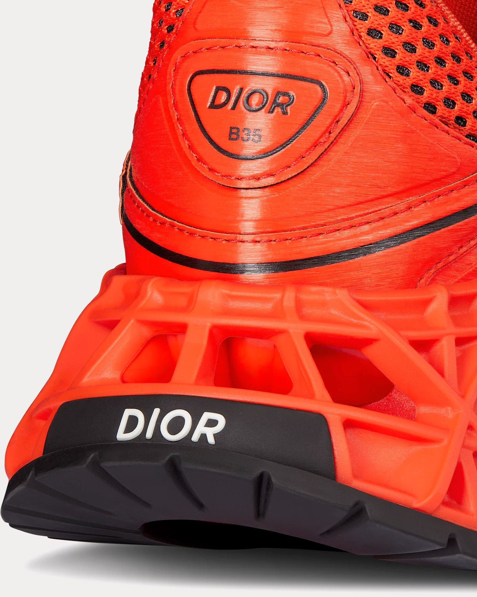 Baskets basses Dior x Kaws B35 NXXT en tissu technique rouge vermillon et mesh technique rouge vermillon – Image 3