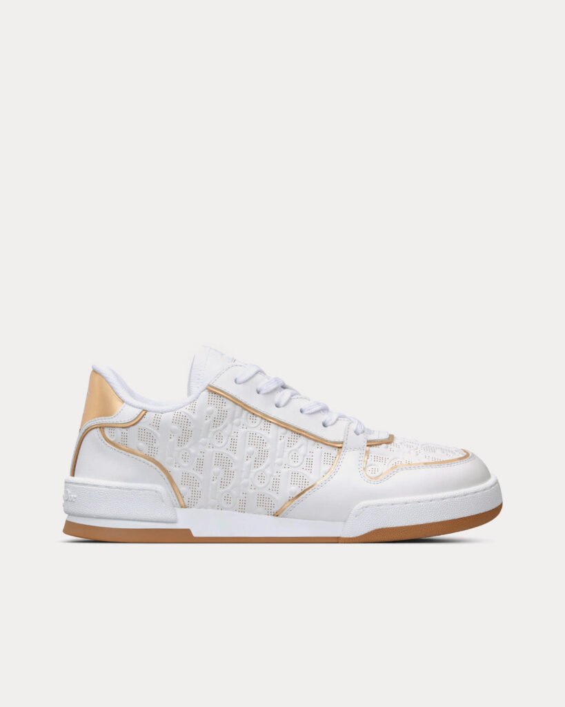 Baskets basses Dior One blanches et dorées en cuir de veau perforé Dior Oblique