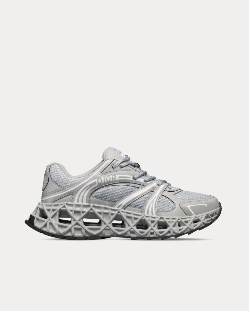 Baskets basses Dior B35 NXXT grises en tissu technique et mesh