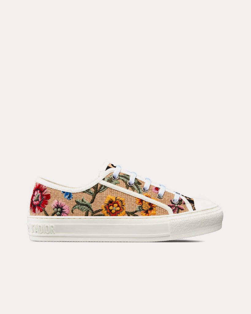 Baskets basses beiges/multicolores Dior Walk'n'Dior brodées de raphia et à motifs Dior Petites Fleurs