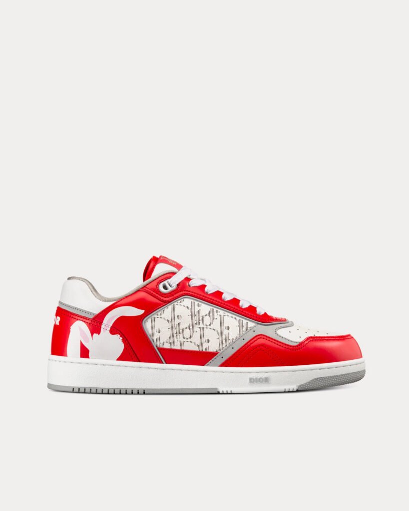 Baskets basses Dior x ERL B27 en cuir de veau lisse rouge et blanc et cuir Dior Oblique Galaxy blanc à motif lapin