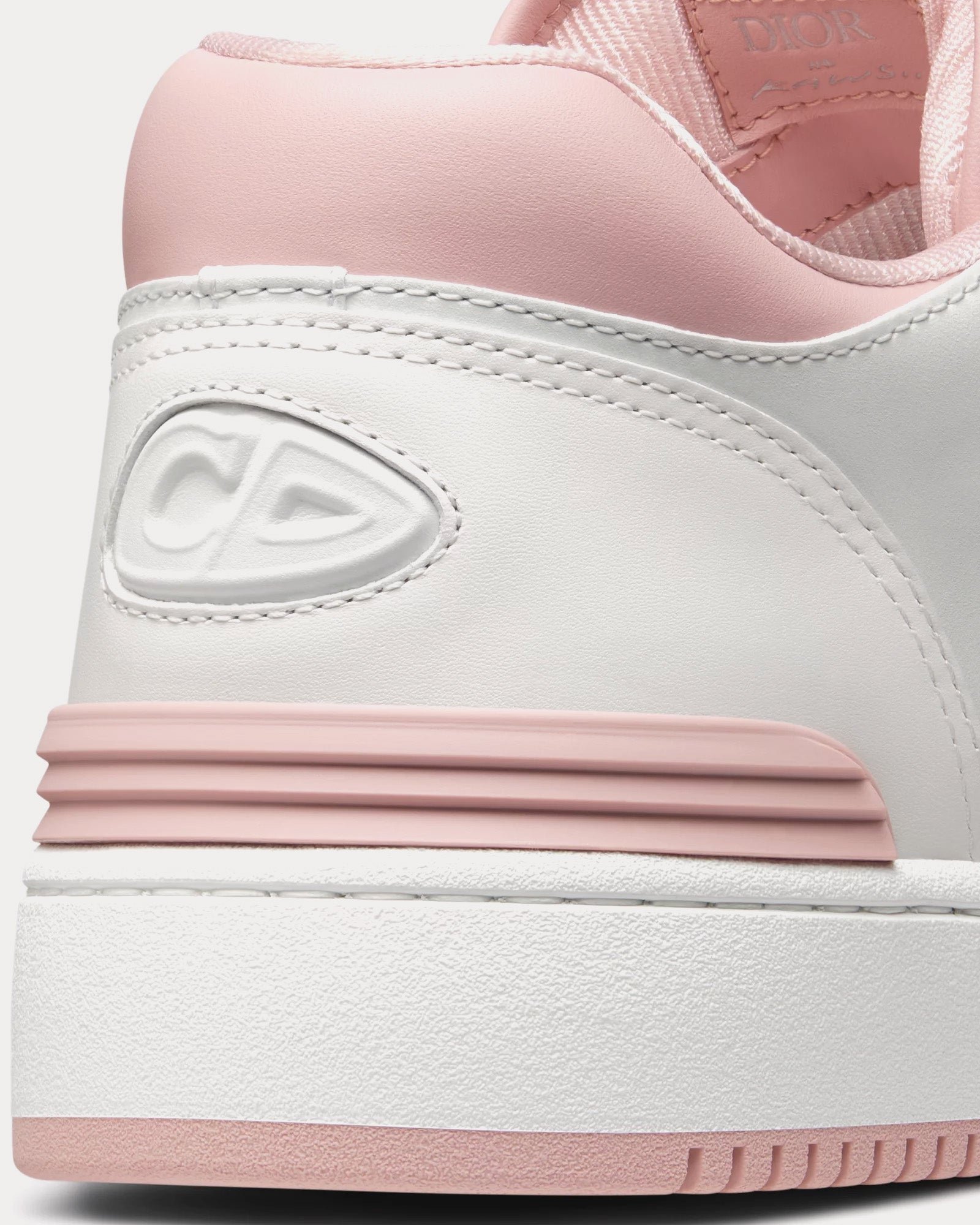 Baskets basses Dior x Kaws B57 en cuir de veau lisse et daim blanc/rose – Image 3
