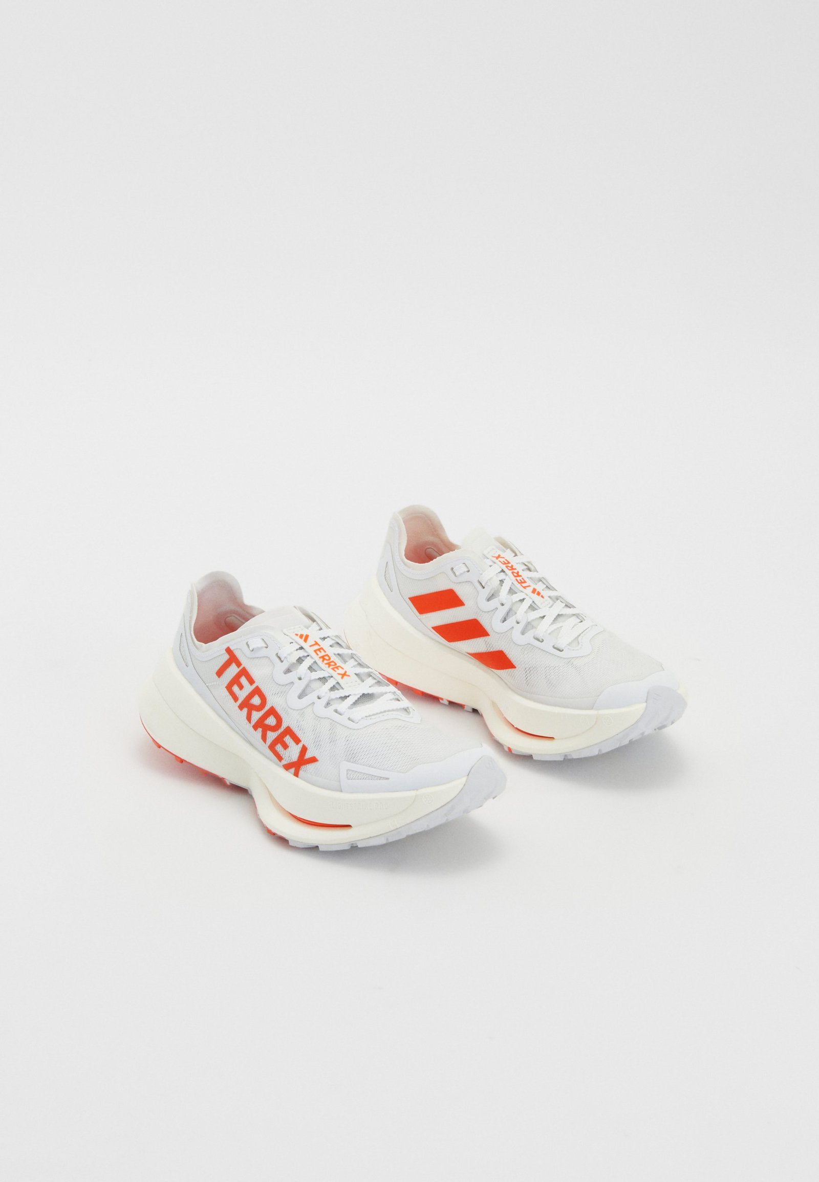 AGRAVIC SPEED ULTRA W - Chaussures de running - cloud white/impact orange/dash grey