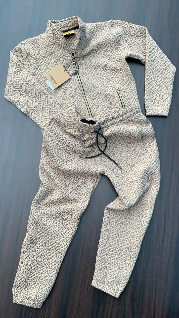 BURBERRY || Survêtement de luxe pour femme avec logo TB en relief