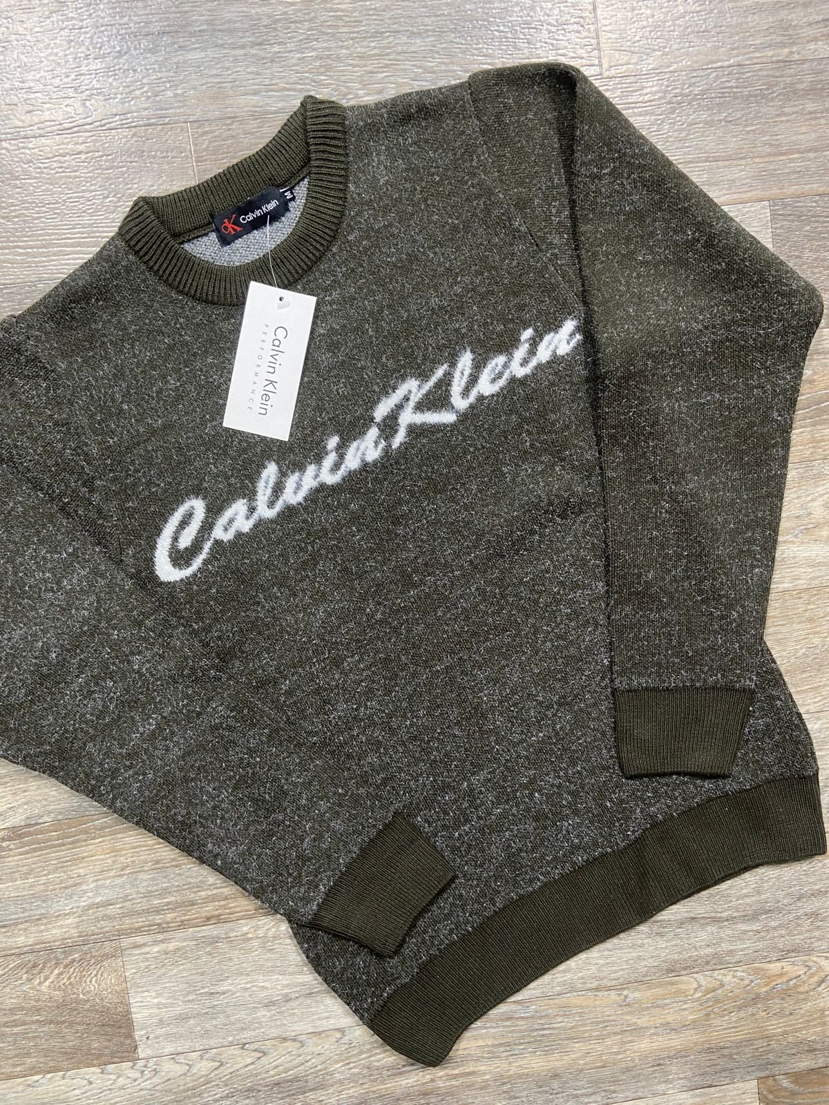 PULL DE QUALITÉ SUPÉRIEURE DISPONIBLE POUR HOMMES