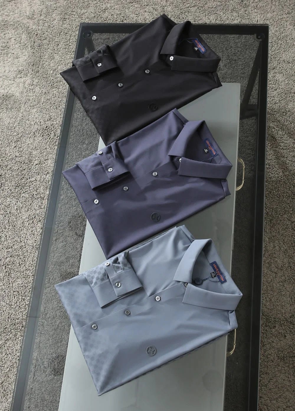 LOUIS VUITTON || CHEMISE HOMME EN LYCRA IMPRIMÉ MONOGRAMME