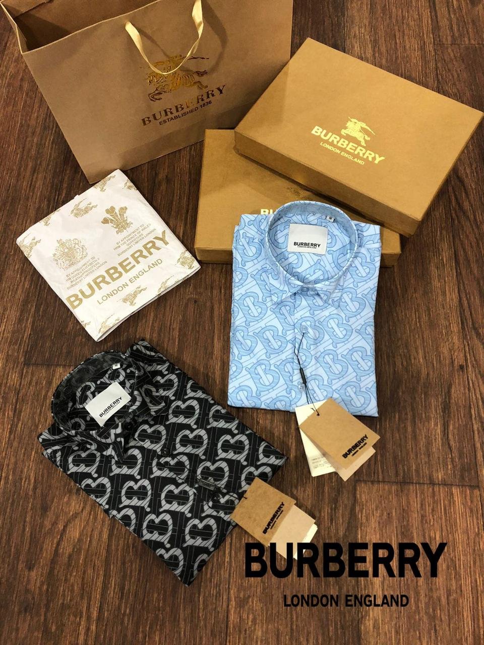 BURBERRY || Polo à manches longues avec imprimé monogramme TB