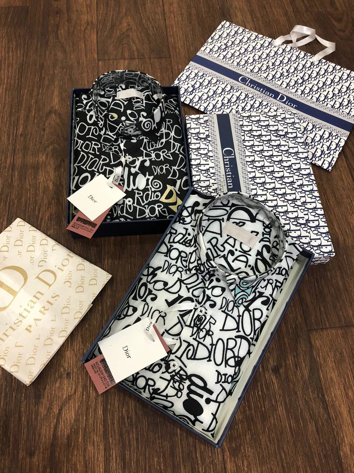 CHRISTIAN DIOR || Lancement de la chemise Dior Shawn Stussy à imprimé monogramme