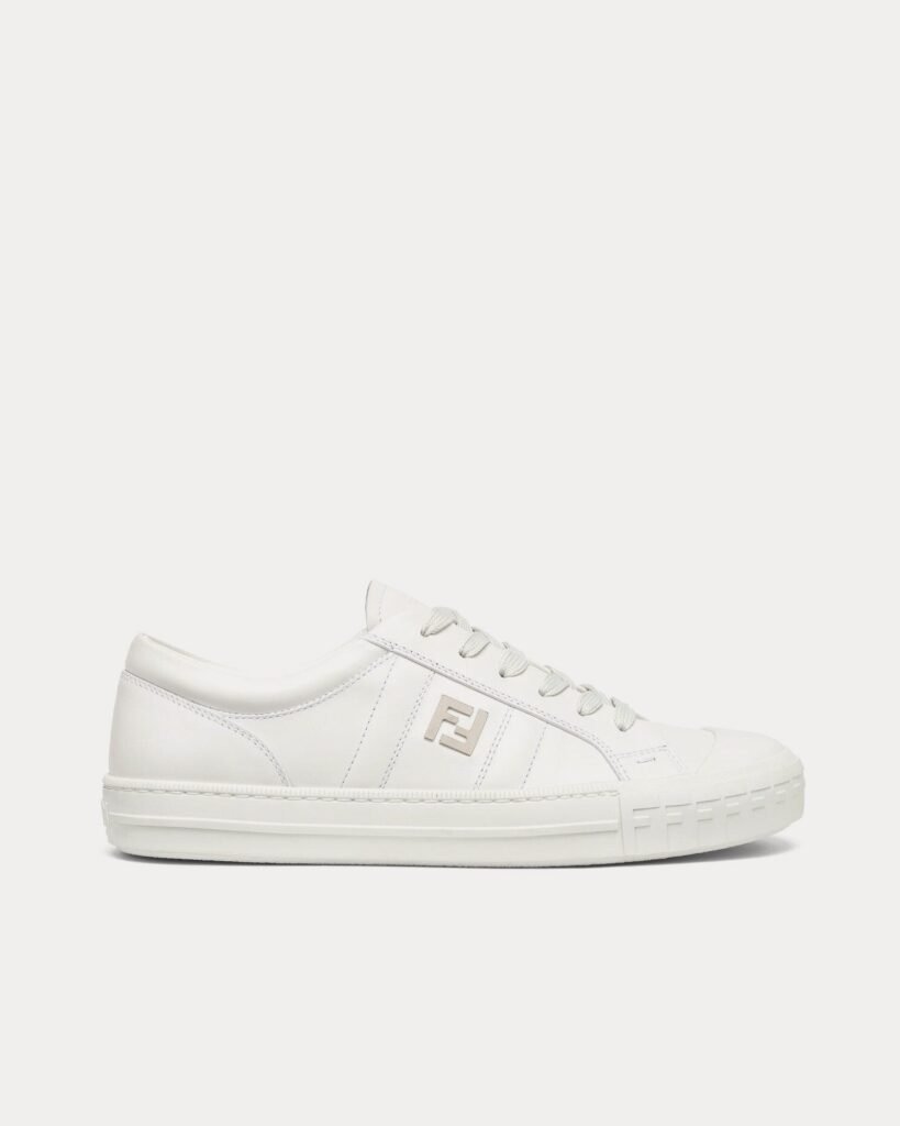 Baskets basses Fendi Domino en cuir blanc