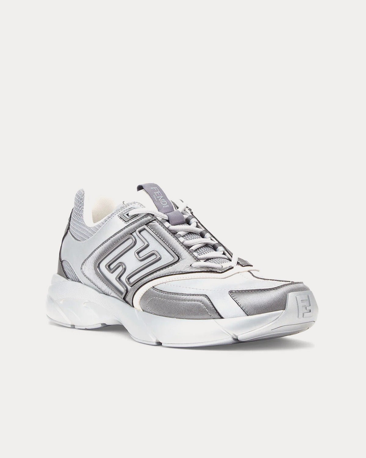 Baskets basses Fendi Faster en nylon gris – Image 3