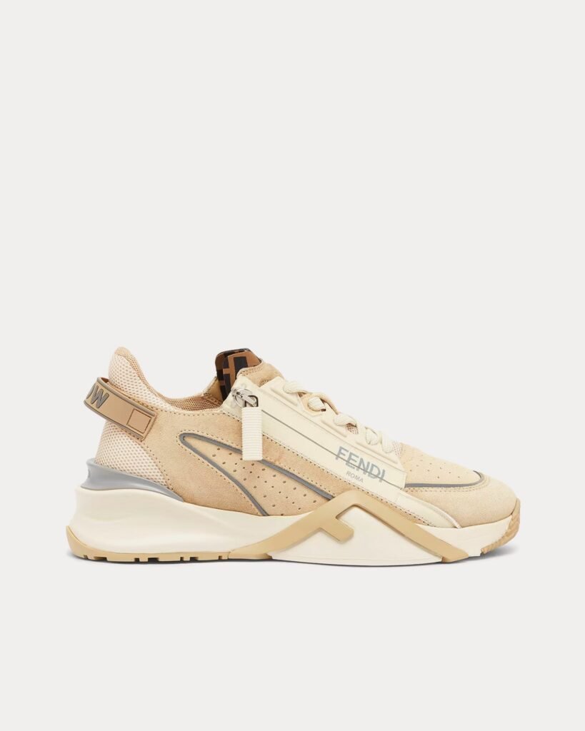 Baskets basses Fendi Flow en daim beige