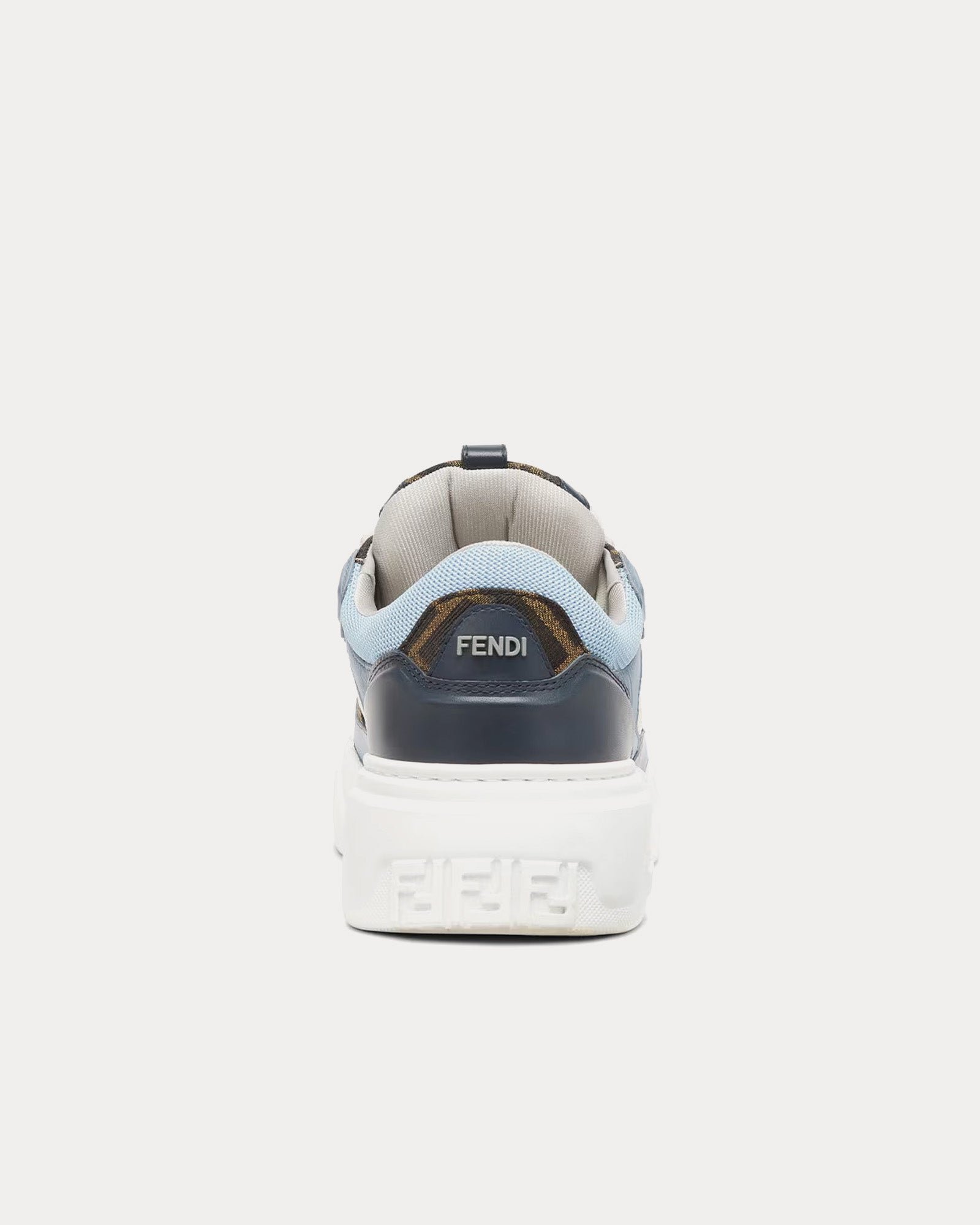 Baskets basses Fendi Force en cuir blanc / bleu clair / bleu