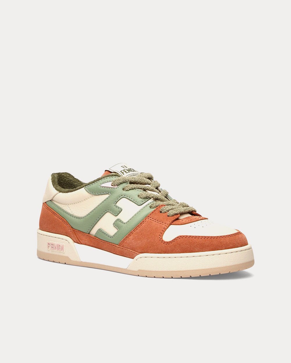 Baskets basses Fendi Match en daim amarante – Image 3