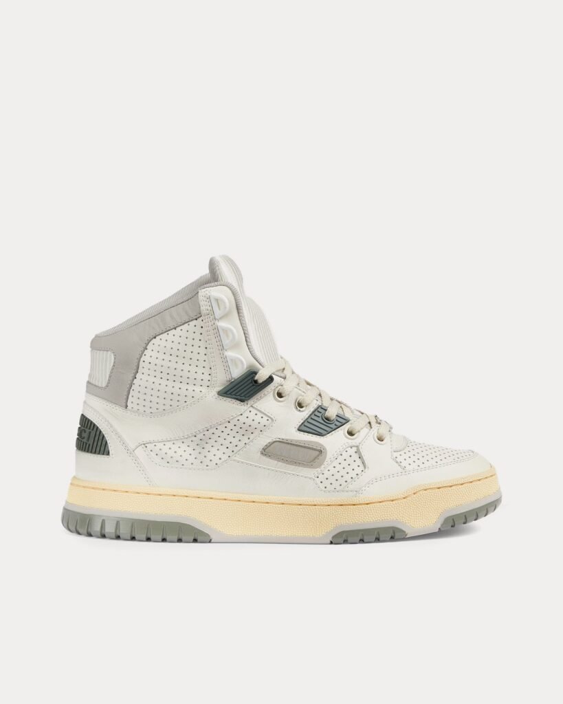 Baskets montantes Gucci en cuir effet vieilli blanc cassé/gris